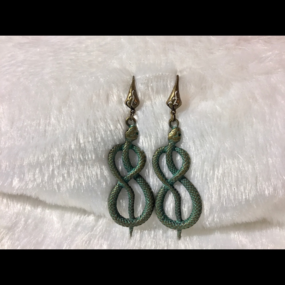 SOLD!! Verdigris Infinity Snake Earrings - Picture 4 of 15